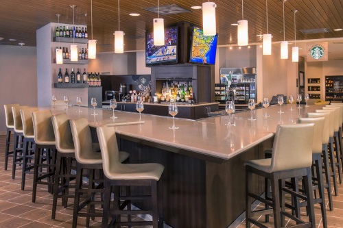 Courtyard by Marriott Washington bar